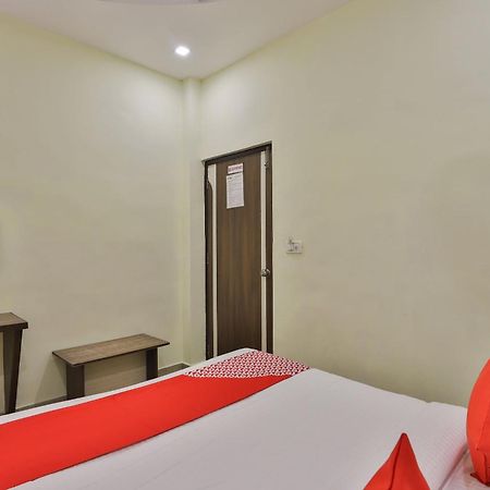 Oyo Flagship 19003 Hotel Rudra Mahal Ahmedabad Extérieur photo
