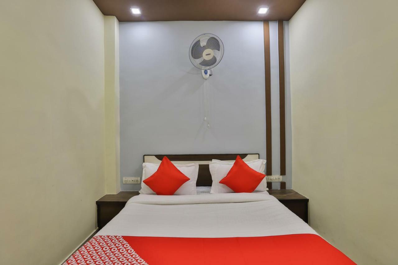 Oyo Flagship 19003 Hotel Rudra Mahal Ahmedabad Extérieur photo