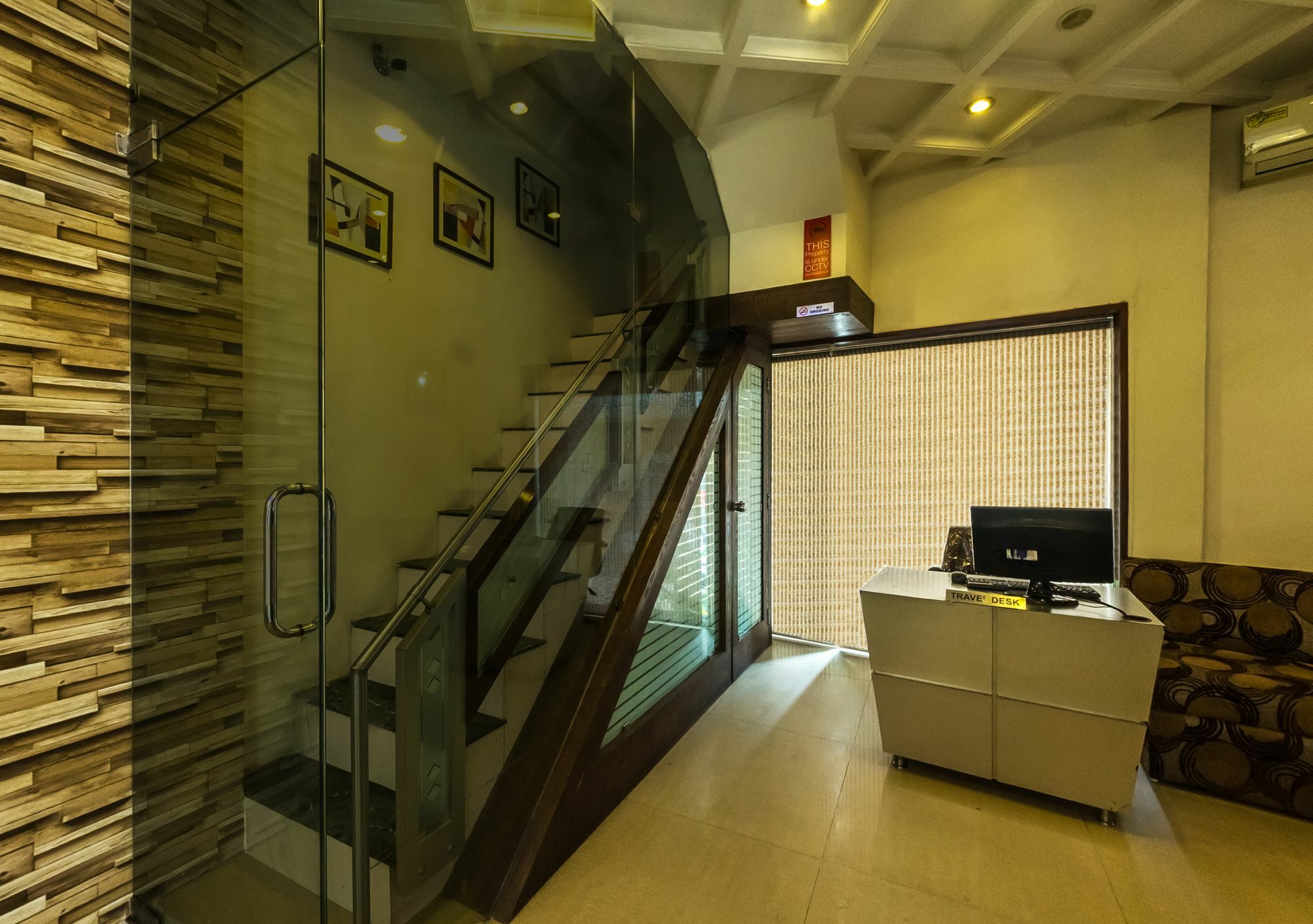 Oyo Flagship 19003 Hotel Rudra Mahal Ahmedabad Extérieur photo
