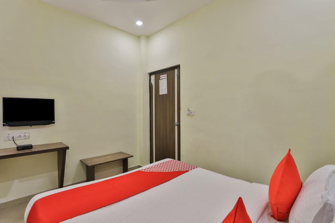Oyo Flagship 19003 Hotel Rudra Mahal Ahmedabad Extérieur photo
